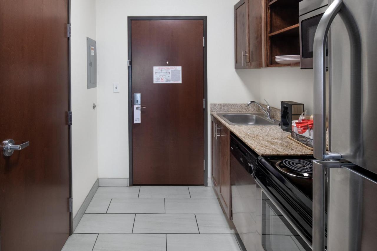 Home Away Kitchen Suites Enid Exterior foto